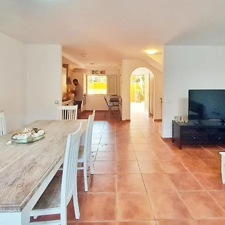Homestay Kalani Surf House