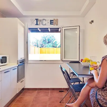 Kalani Surf House Alloggio in famiglia